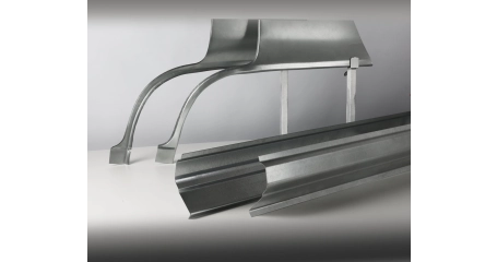 Порог правый до уплотнительной резинки, из оцинкованной стали
