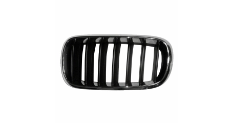 Решетка радиатора лев BMW X5 F15 2014-